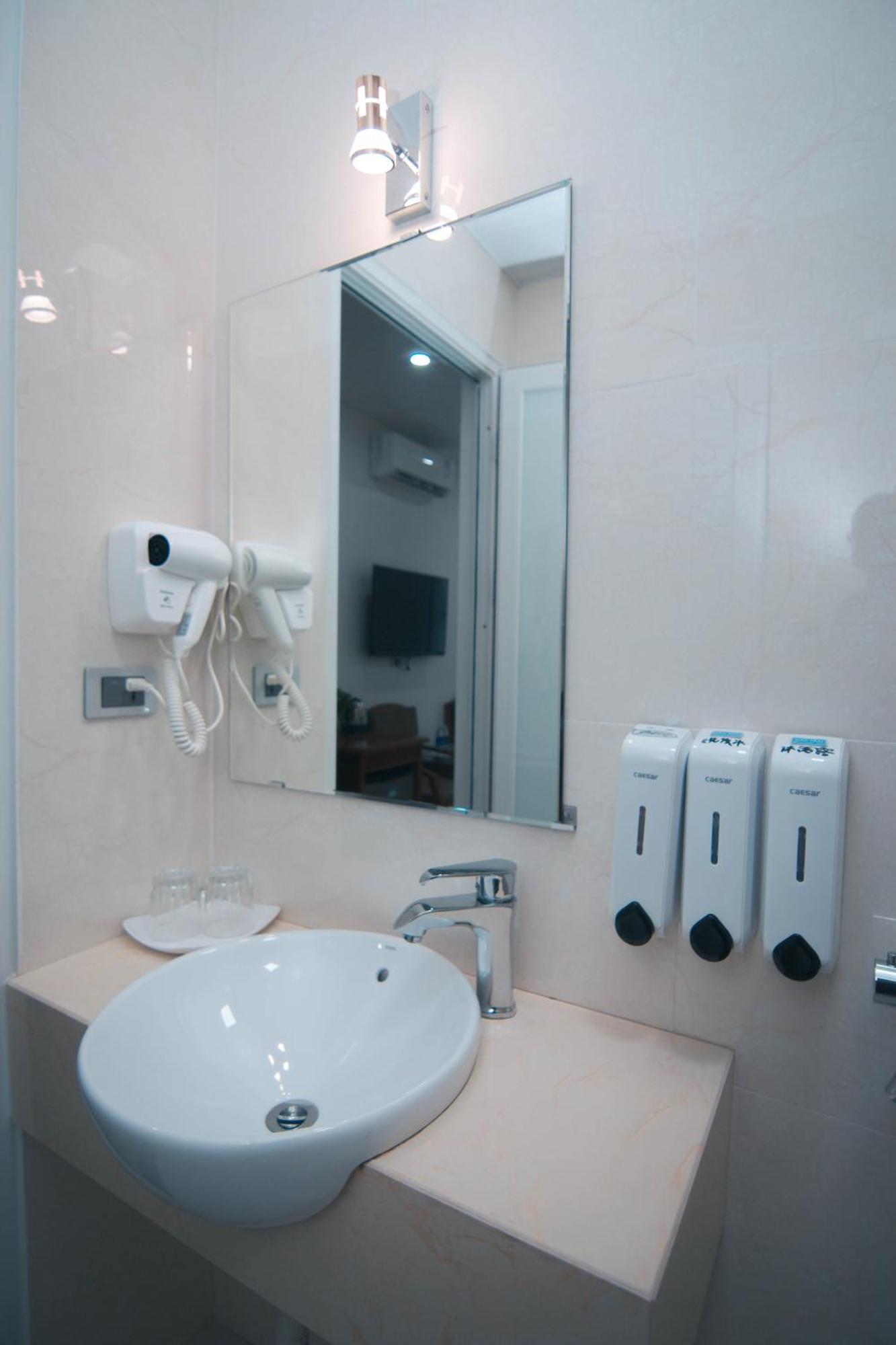 Hoang Long Hotel Hạ Long-öböl Kültér fotó